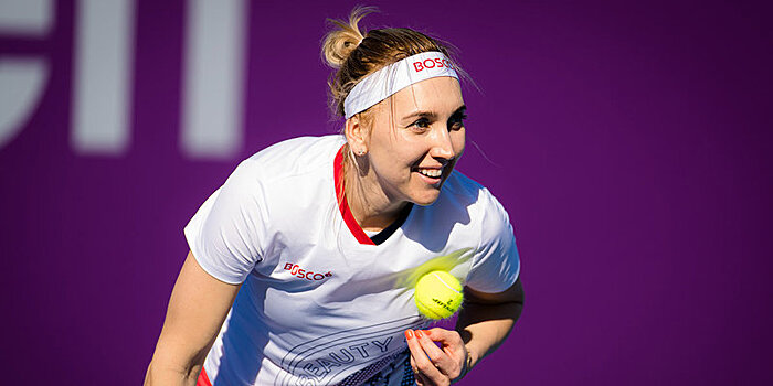 Успех Звонаревой вдохновил Веснину на возвращение в теннис, считает Дмитриева