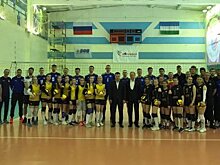 Мавлиев и волейболисты «Урала» посетили «Школьную лигу»
