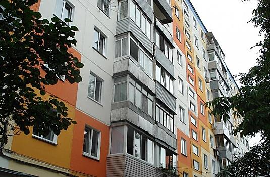 Во Владивостоке завершается ремонт фасада многоквартирного дома