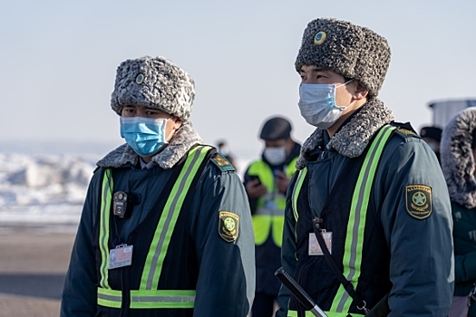 Миротворцы и силовики взяли под контроль аэропорт Алма-Аты