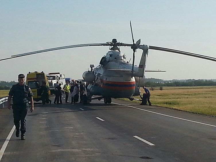 По последним данным, погибли 16 человек, а всего число пострадавших может быть около 60, среди них есть дети