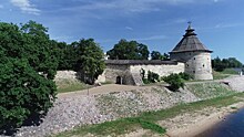 Старинные башни, храмы, усадьбы: калининградских туристов ждут в Псковской области