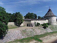 Старинные башни, храмы, усадьбы: калининградских туристов ждут в Псковской области