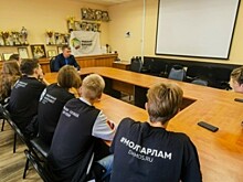 Глава управы Теплого Стана провел рабочую встречу с членами молодежной палаты