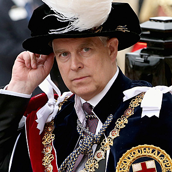 Карл III запретил: принц Эндрю не будет участвовать в церемонии вручения ордена Подвязки