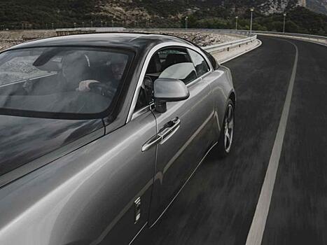 Продажи Rolls-Royce в России сократились на четверть