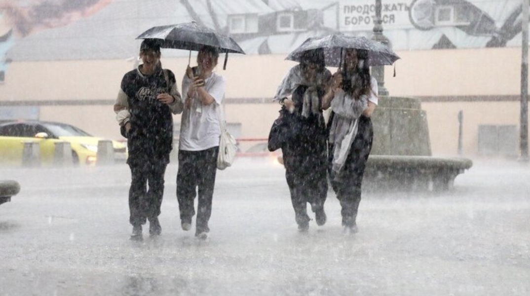 Грозовые ливни ожидаются в Москве на выходных