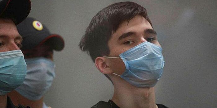 Обвиняемый в массовом убийстве в казанской школе Галявиев этапирован в СИЗО Петербурга