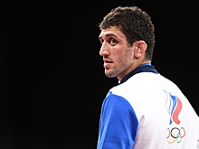Олимпийский чемпион Сидаков выиграл золото ЧМ по борьбе
