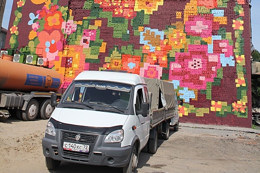 В Тюмени горожане стали участниками фестиваля уличного искусства