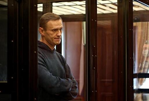 «Выбрасываю конфетки»: Навальный признался, что самое сложное в голодовке
