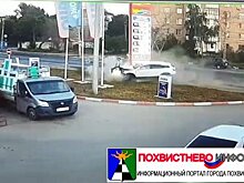 В Самаре погиб водитель, врезавшийся в стелу АЗС