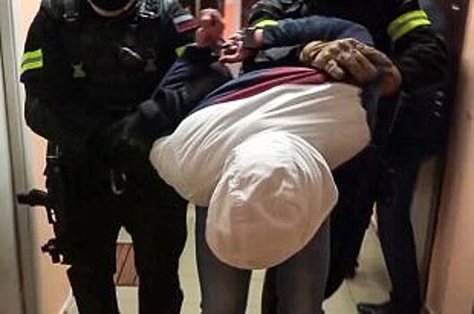 У Витебского вокзала задержали гражданина Таджикистана