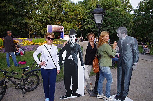 В парке «Усадьба Воронцово» жители района отметили праздник