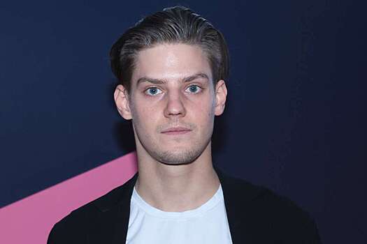 Девушка Павла Табакова поделилась романтичным кадром с возлюбленным