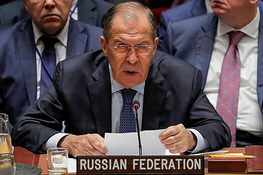 "Отношениям России и США не дают скатиться еще ниже"