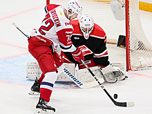 Бывший арбитр объяснил отмену гола "Локомотива" в матче КХЛ со "Спартаком"