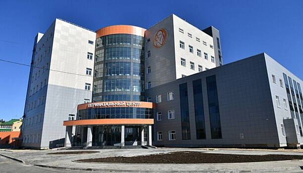 Строителям перинатального центра до сих пор не выплатили зарплату