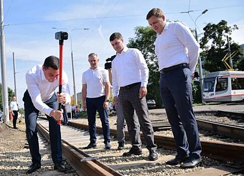 В Краснодаре на ул. Московской началась укладка долгожданной трамвайной линии