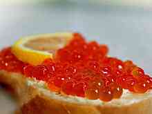 Бутерброды с красной икрой по рецепту ресторана «Прага»