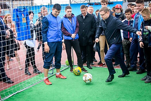 Алексей Текслер будет поддерживать детский и студенческий спорт