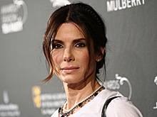 Сандра Буллок и другие звезды, которые растят приемных детей