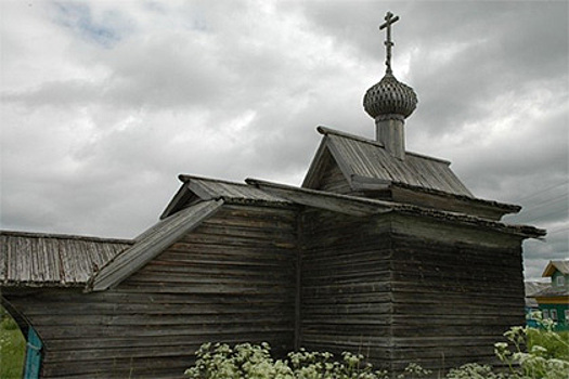 Архангельская епархия одобрила обивку древней часовни сайдингом