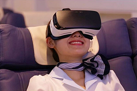 Японцы создали VR-ресторан для любителей полетов