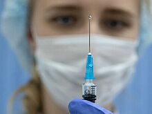 Прививку от COVID-19 сделает лишь половина американцев