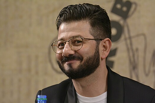 Михаил Галустян отказался от контроля за дочерьми в соцсетях