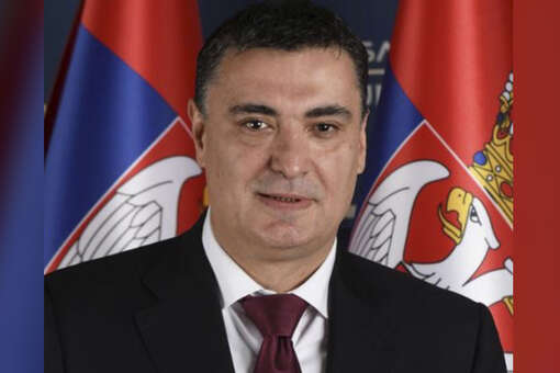 Сербский министр Баста, выступавший за санкции против РФ, был исключен из правящей партии