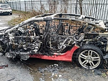 В Петербурге у бизнесмена сгорел редкий российский спорткар
