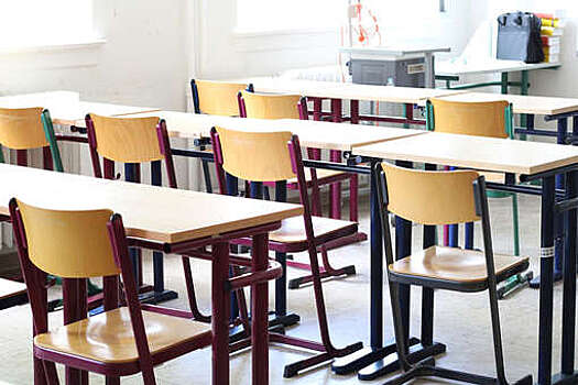 В Якутске сообщили о мерах безопасности в школах после рассылки с угрозами
