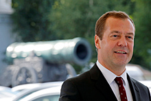 Ответ Медведева обвинителям России, новые запреты для самозанятых и другие события дня