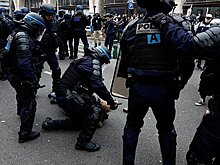 На акции протеста в Париже произошли столкновения с полицией