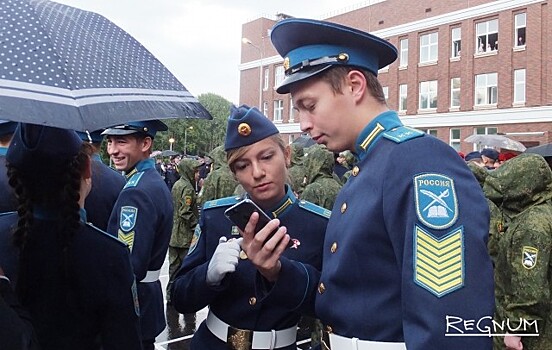 Замминистра обороны проверил стройку военгородка в Омском кадетском корпусе