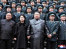 Дочь Ким Чен Ына появилась вместе с отцом на параде в Пхеньяне