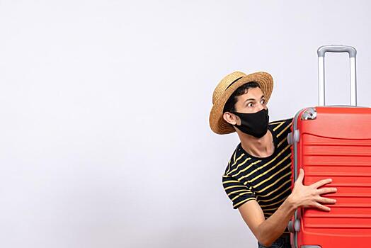 В России предложили разработать единые правила въезда для невакцинированных и переболевших туристов