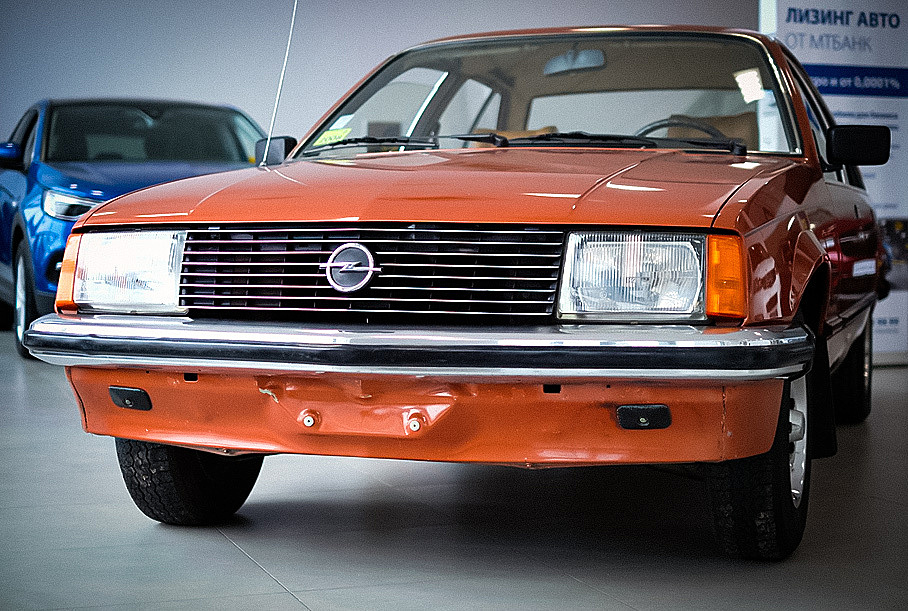В Белоруссии обнаружили идеально сохранившийся 40-летний Opel с небольшим пробегом и богатой историей