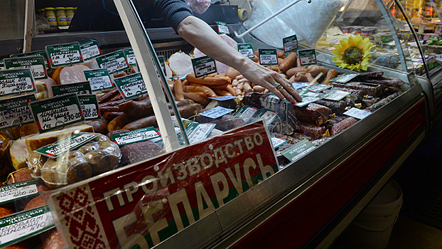 В Белоруссии заморозили цены на продукты и лекарства