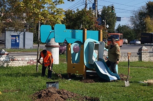 Обновленная детская площадка появилась в поселке Дубенки