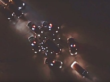 Выстроили из автомобилей «свечу»: в Самаре почтили память погибших в ДТП