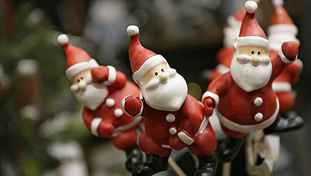В Италии дирижер уволен после того, как сказал детям, что Деда Мороза нет