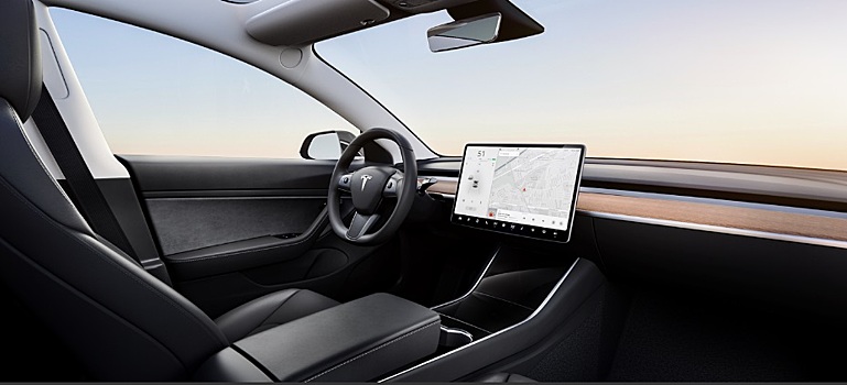 Tesla представила новую недорогую модель электрокара Model 3