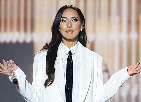 Миллионер из окружения Бузовой переключился на Алсу: подробности