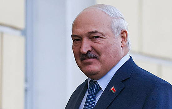 "Чтобы смотреть боялись в нашу сторону". Лукашенко — о размещении ядерного оружия