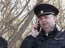 В Саратовской области очевидец и двое полицейских спасли упавшего в реку мужчину