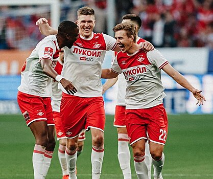 "Спартак" ведет в счете после первого тайма в матче с "Динамо"