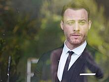 Теперь не свободен: кто покорил сердце турецкого красавчика Керема Бюрсина