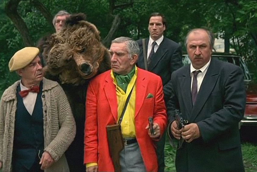 «Ширли-мырли» — одна из самых ярких российских комедий 1990-х. Армен Джигарханян сыграл в фильме «крестного отца».